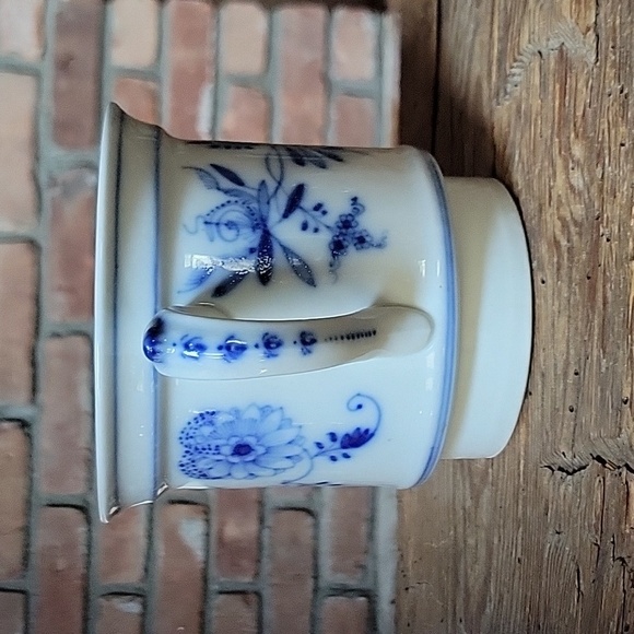 MEISSEN BLUE ONION TEAPOT COFFEE STRAINER - Picture 3 of 8